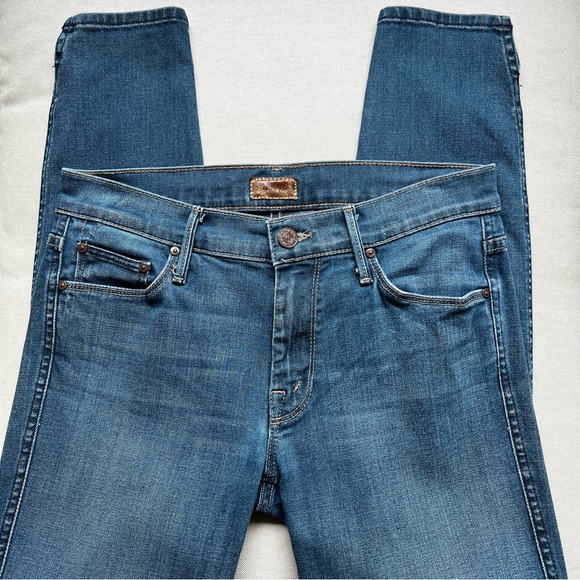 MOTHER The Vamp Skinny Jean in Gift Wrapped Wash - Picture 8 of 11